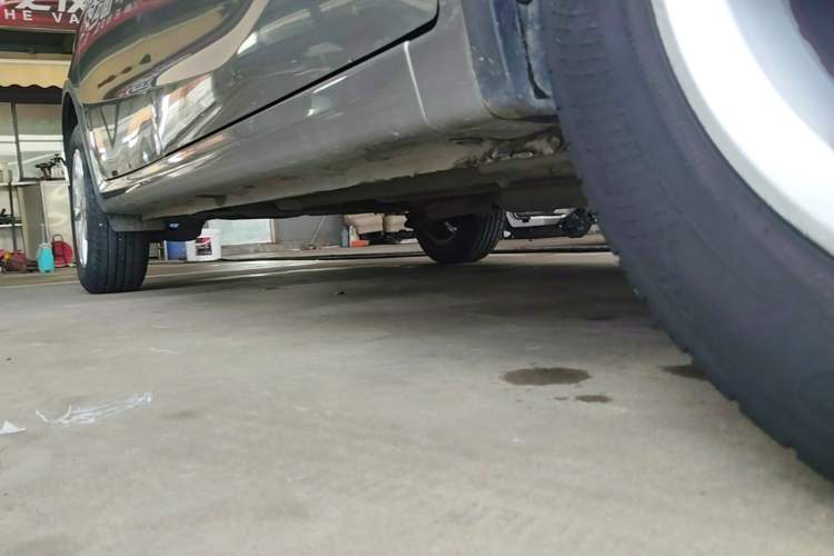 Used Baojun 310W 2020 1.5L Automatic Enjoyment Version China VI Emission Standard Right Side Sill