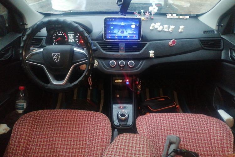 Used Baojun 310W 2020 1.5L Automatic Enjoyment Version China VI Emission Standard Center Console