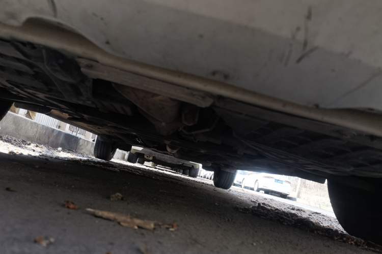 Used Baojun 310W 2020 1.5L Automatic Enjoyment Version China VI Emission Standard Chassis Front