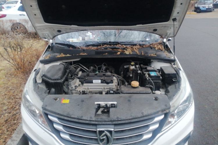 Used Baojun 310W 2020 1.5L Automatic Enjoyment Version China VI Emission Standard Engine Bay