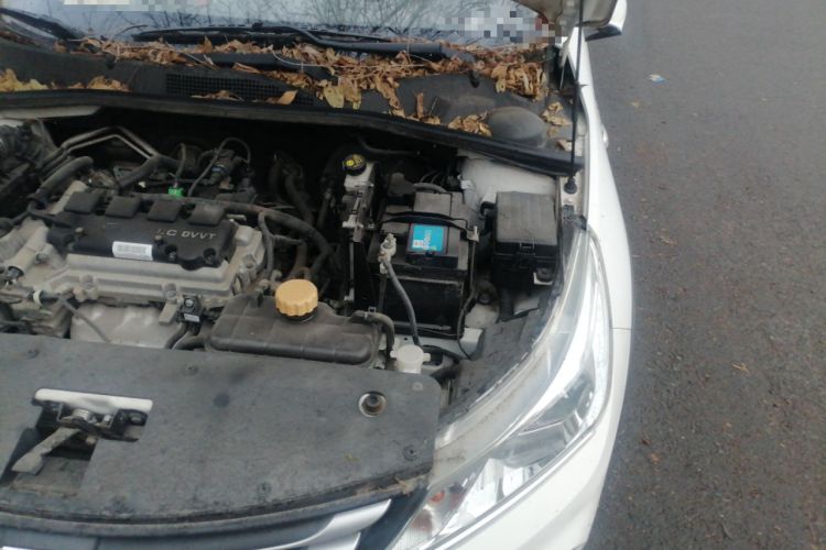 Used Baojun 310W 2020 1.5L Automatic Enjoyment Version China VI Emission Standard Engine Bay Left
