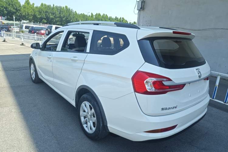 Used Baojun 310W 2020 1.5L Automatic Enjoyment Version China VI Emission Standard Exterior 2