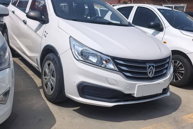 Used Baojun 310W 2020 1.5L Automatic Enjoyment Version China VI Emission Standard Exterior 2