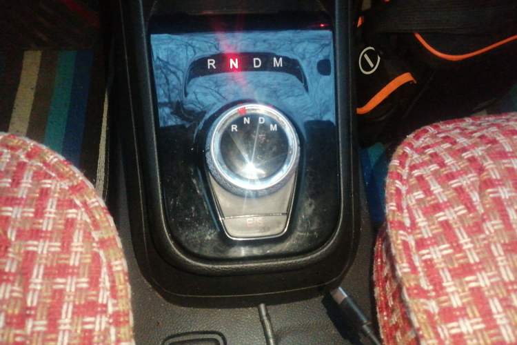 Used Baojun 310W 2020 1.5L Automatic Enjoyment Version China VI Emission Standard Gear Lever