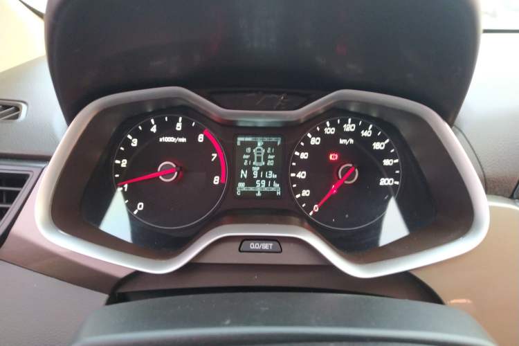 Used Baojun 310W 2020 1.5L Automatic Enjoyment Version China VI Emission Standard Instrument Cluster
