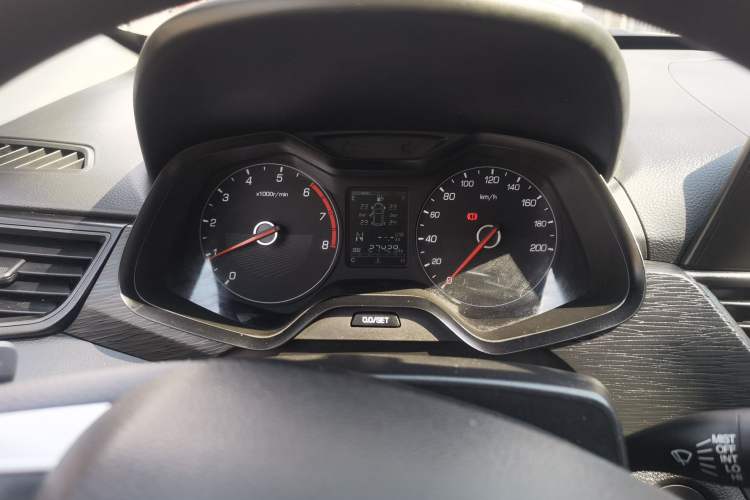 Used Baojun 310W 2020 1.5L Automatic Enjoyment Version China VI Emission Standard Instrument Cluster