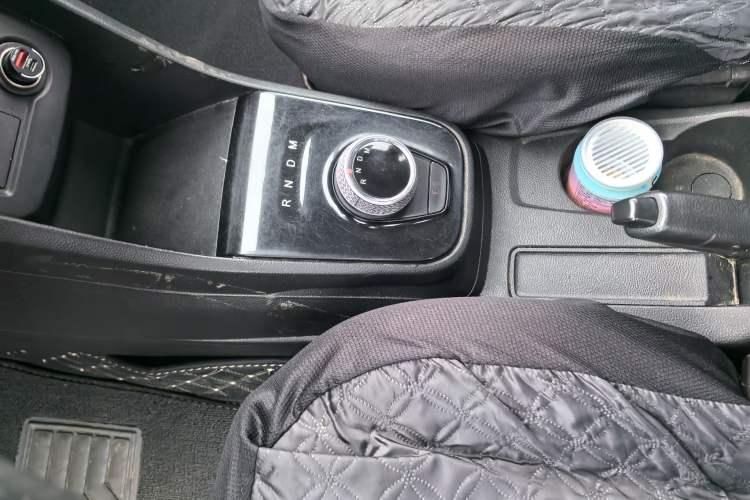 Used Baojun 310W 2020 1.5L Automatic Enjoyment Version China VI Emission Standard Interior 1