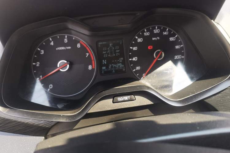 Used Baojun 310W 2020 1.5L Automatic Enjoyment Version China VI Emission Standard Odometer Close Up