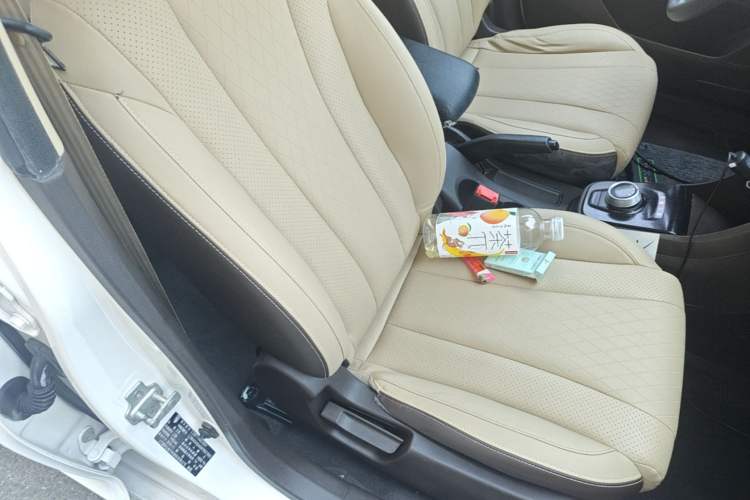 Used Baojun 310W 2020 1.5L Automatic Enjoyment Version China VI Emission Standard Right Front Seat