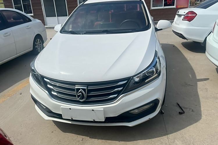 Used Baojun 310W 2020 1.5L Automatic Enjoyment Version China VI Emission Standard Roof
