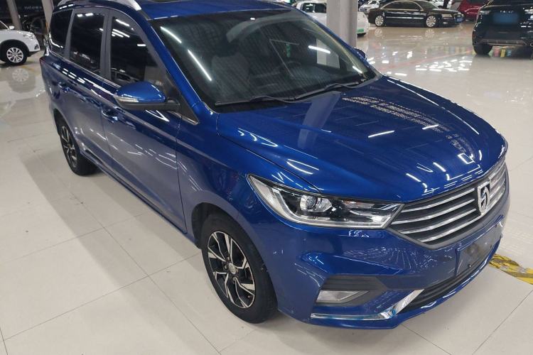 Used Baojun 360 2018 1.5L Automatic Luxury Version China V Front Right 45 Deg