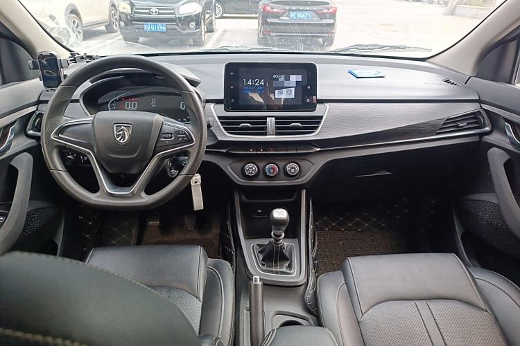 Used Baojun 360 2018 1.5L Manual Elite Version National V Interior 1