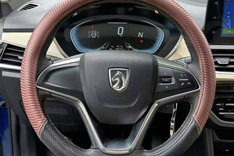 Used Baojun 360 2018 1.5L Automatic Luxury Version China V Interior 4