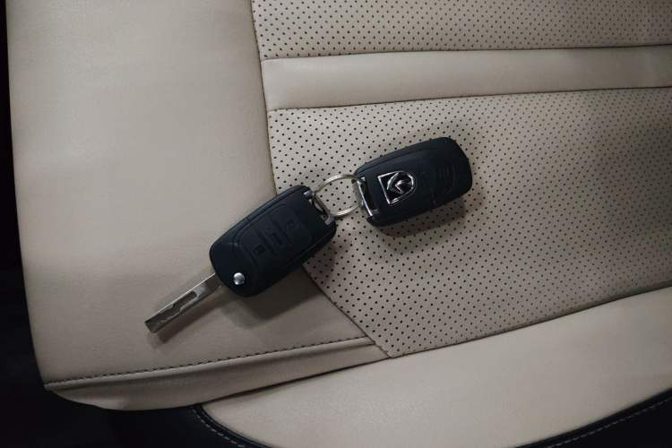 Used Baojun 360 2018 1.5L Automatic Luxury Version China V Vehicle Key