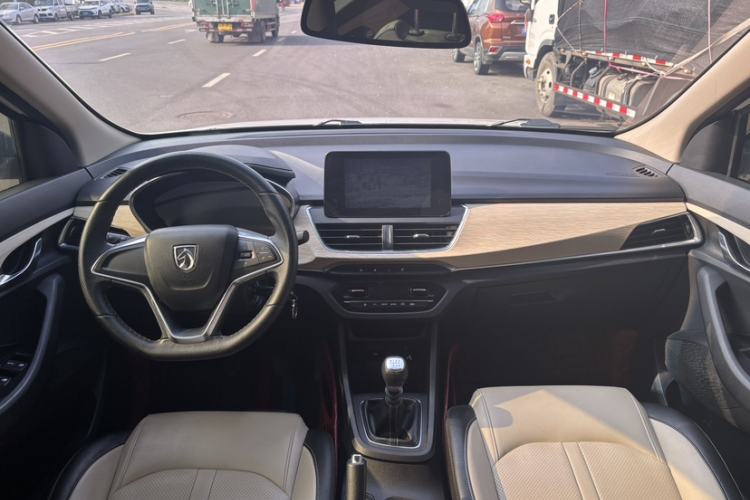 Used Baojun 360 2018 1.5L Manual Luxury Edition China V Interior 2