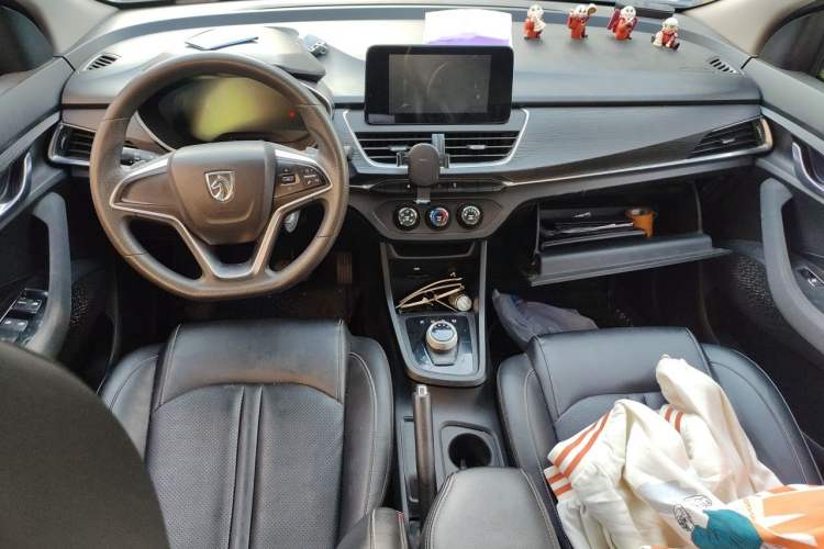 Used Baojun 360 2018 1.5L Automatic Elite Version National V Center Console