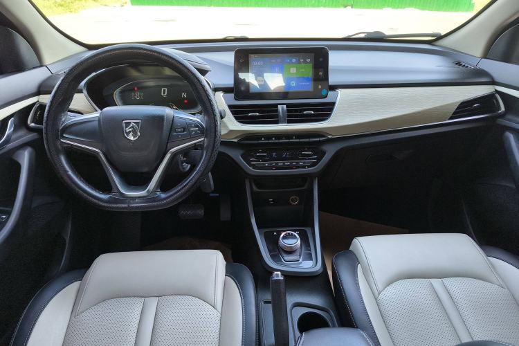 Used Baojun 360 2018 1.5L Automatic Luxury Version China V Center Console