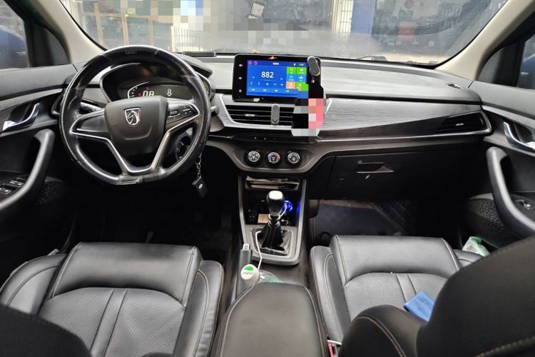 Used Baojun 360 2018 1.5L Manual Elite Version National V Center Console