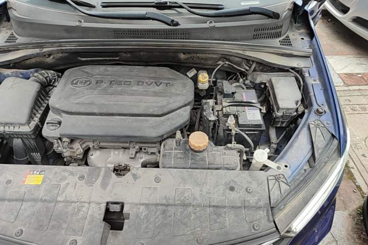 Used Baojun 360 2018 1.5L Automatic Luxury Version China V Engine Bay Left