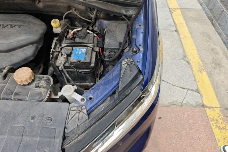 Used Baojun 360 2018 1.5L Manual Elite Version National V Engine Bay Left