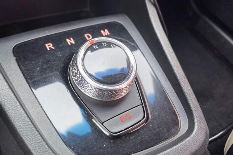 Used Baojun 360 2018 1.5L Automatic Luxury Version China V Gear Lever