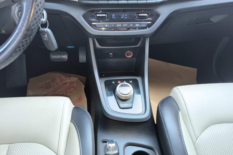 Used Baojun 360 2018 1.5L Automatic Luxury Version China V Gear Lever