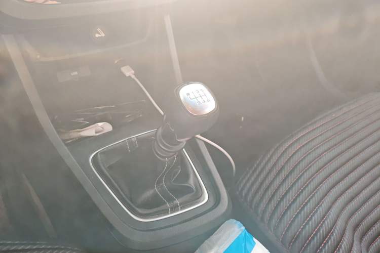 Used Baojun 360 2018 1.5L Manual Luxury Edition China V Gear Lever
