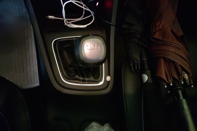 Used Baojun 360 2018 1.5L Manual Elite Version National V Gear Lever