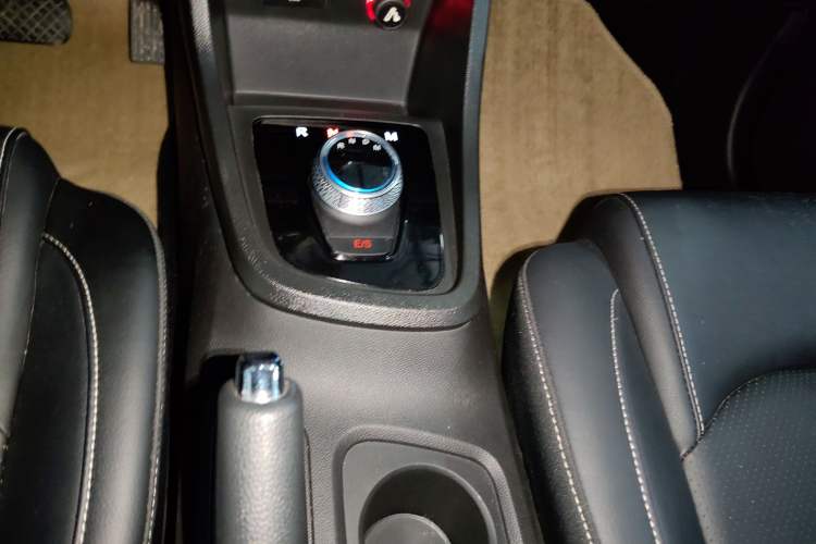 Used Baojun 360 2018 1.5L Automatic Elite Version National V Gear Lever