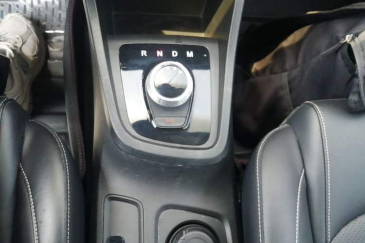 Used Baojun 360 2018 1.5L Automatic Elite Version National V Gear Lever