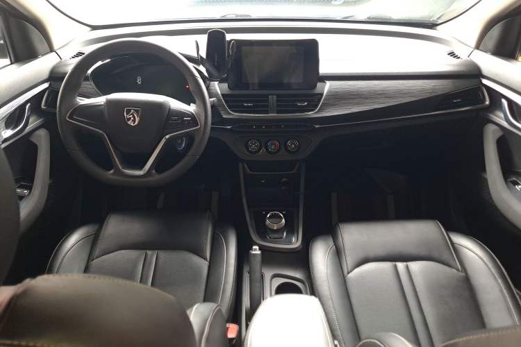Used Baojun 360 2018 1.5L Automatic Elite Version National V Interior 3