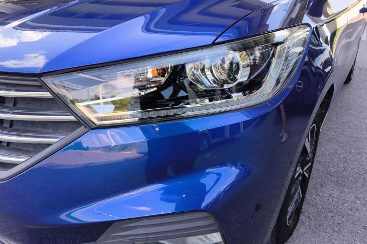 Used Baojun 360 2018 1.5L Automatic Luxury Version China V Left Front Headlight