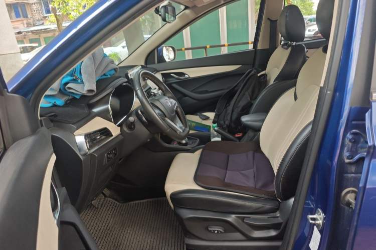 Used Baojun 360 2018 1.5L Automatic Luxury Version China V Left Front Seat