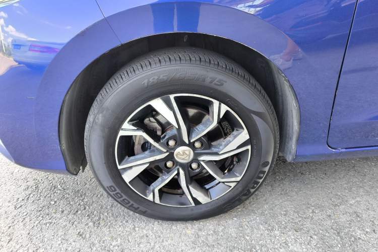 Used Baojun 360 2018 1.5L Automatic Luxury Version China V Left Front Wheel Hub