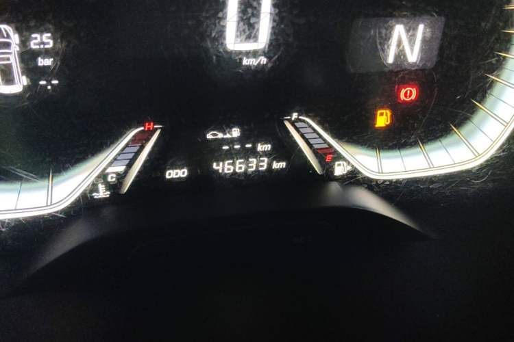 Used Baojun 360 2018 1.5L Automatic Luxury Version China V Odometer Close Up