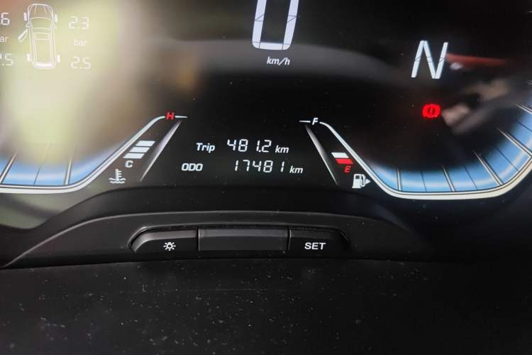 Used Baojun 360 2018 1.5L Automatic Luxury Version China V Odometer Close Up