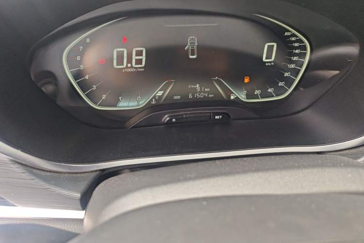 Used Baojun 360 2018 1.5L Manual Elite Version National V Odometer Close Up