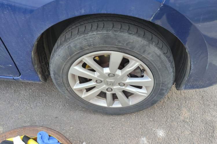 Used Baojun 360 2018 1.5L Automatic Elite Version National V Right Front Wheel Hub