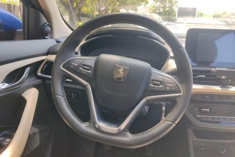 Used Baojun 360 2018 1.5L Manual Luxury Edition China V Steering Wheel
