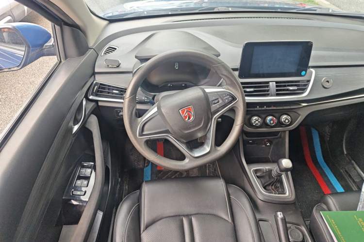 Used Baojun 360 2018 1.5L Manual Elite Version National V Steering Wheel