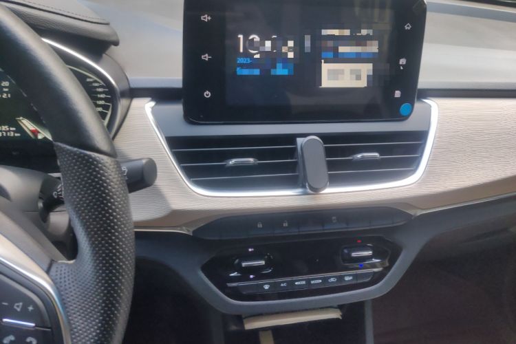 Used Baojun 360 2018 1.5L Manual Luxury Edition China V Audio And AC Panel