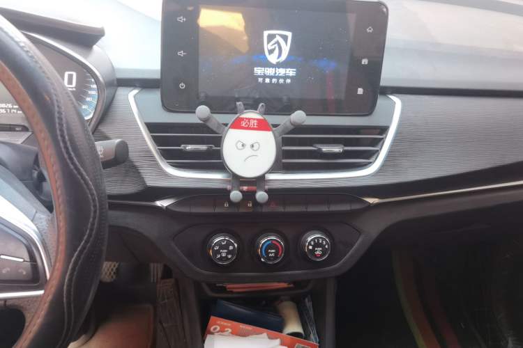 Used Baojun 360 2018 1.5L Manual Elite Version National V Audio And AC Panel