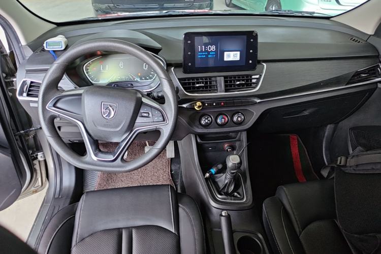 Used Baojun 360 2018 1.5L Manual Elite Version National V Center Console