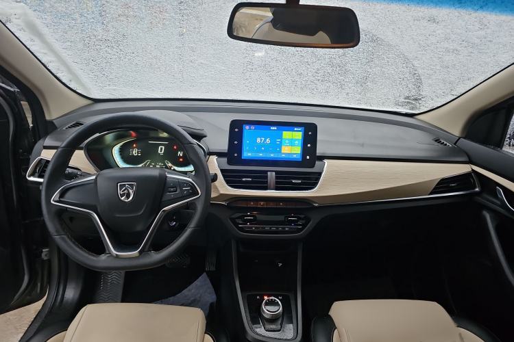Used Baojun 360 2018 1.5L Automatic Luxury Version China V Center Console