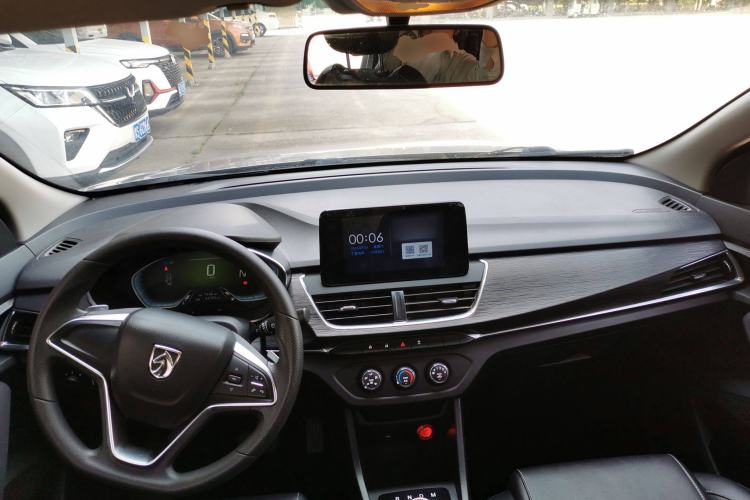 Used Baojun 360 2018 1.5L Automatic Elite Version National V Center Console