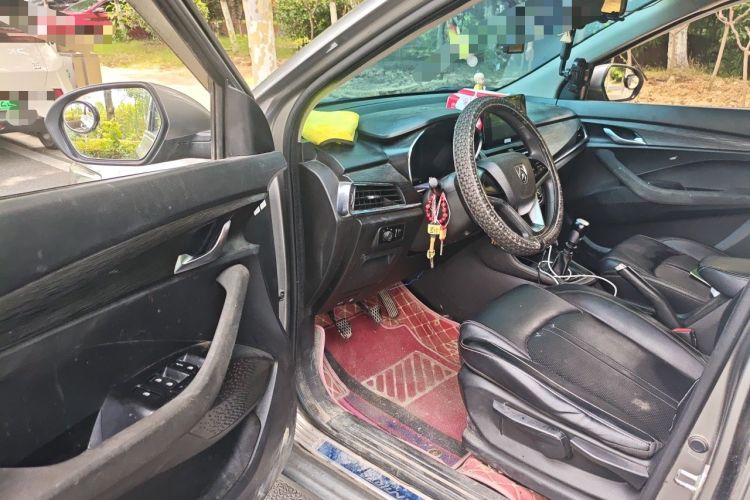 Used Baojun 360 2018 1.5L Manual Elite Version National V Driver Seat