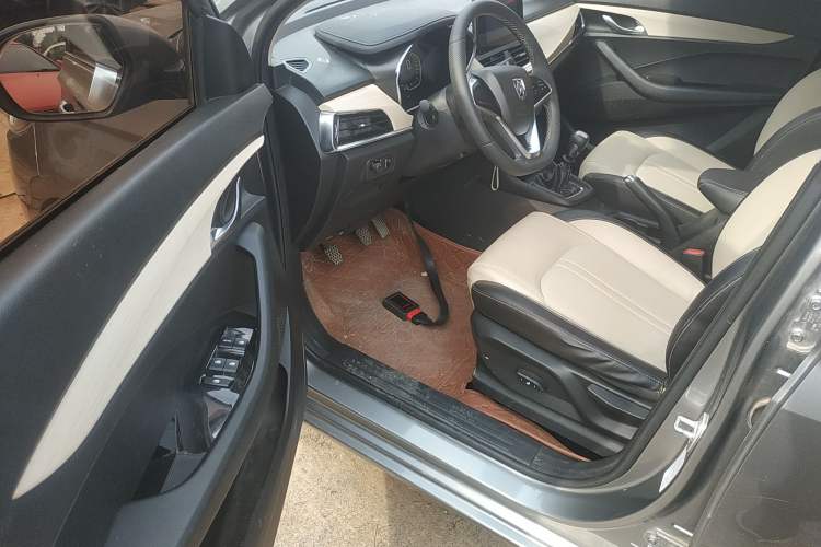 Used Baojun 360 2018 1.5L Manual Luxury Edition China V Driver Seat