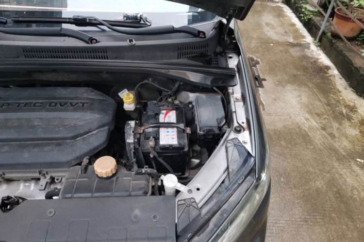 Used Baojun 360 2018 1.5L Automatic Luxury Version China V Engine Bay Left