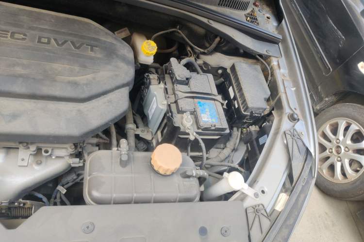 Used Baojun 360 2018 1.5L Manual Luxury Edition China V Engine Bay Left