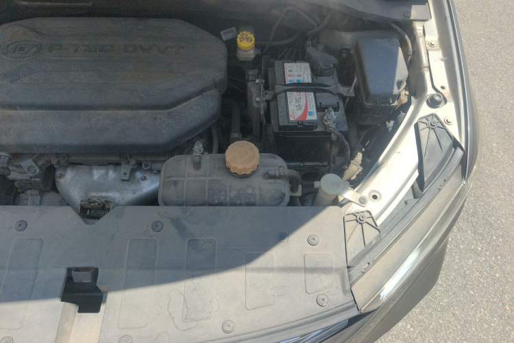 Used Baojun 360 2018 1.5L Manual Elite Version National V Engine Bay Left
